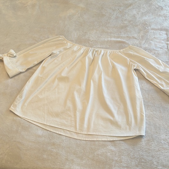 Off the shoulder blouse - Picture 6 of 6